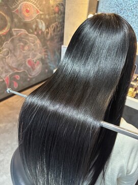 スパークスヘア(Sparks hair) 乾燥や湿気に負けないうる艶髪
