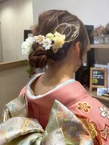 アエル 宝塚南口駅前店(aeru) 上品和装シニヨン×水引&金箔アレンジ【宝塚南口駅前駅】