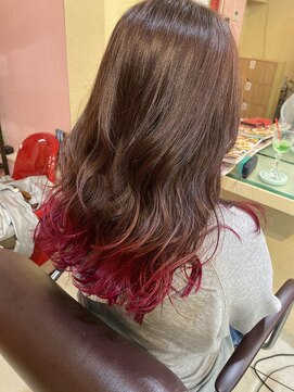 ヘアービーハッピー デコ(Hair be Happy DeCo) ラベンダーアッシュに毛先にグランベリーレッドを添えて