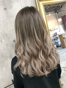 ミラク 町田(MIRAC) 【MIRAC町田店河原崎】アッシュグレージュグラデーション