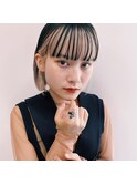 イヤリングカラー×タンバルモリx後れ毛が可愛い