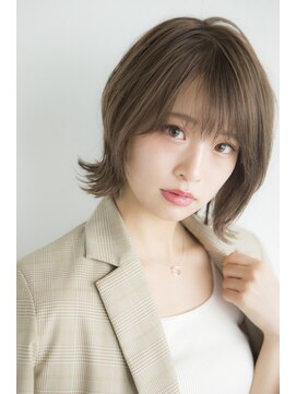 ミエルヘアーエスト 新宿店(mielhair est) グレージュ×外ハネレイヤーミディ【新宿】