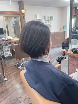 アート(art) 軽やかボブ