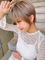 ロンド ストラーダ 心斎橋(Lond strada)&nbsp;ショート×ハイライト白髪ぼかし×シルキーベージュ[心斎橋]