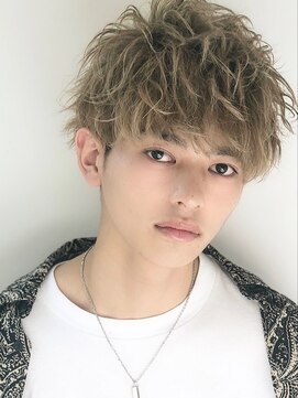 ブリーチ 名古屋大須店(BLEACHi) 【BLEACHi】【刈り上げ前下がり×ハイマッシュ】 2ブロック