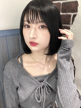 サロンドルテラ (Salon de Lutella) 韓国STYLE☆美肌ブルーブラック