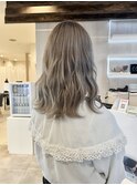 ミルクティーグレージュ×ケアブリーチ×スパイラルウェーブ