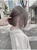イメチェン/ホワイトブロンド/外ハネボブ/美髪/梅田