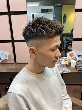 メンズグルーミングナンバーナイン(MEN'S GROOMING NUMBER NINE) フェードカット/メッシュ短髪/【早田隼哉】