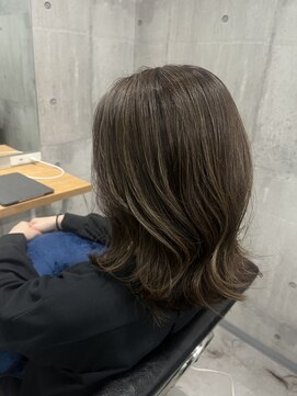 ネウィ 赤羽(newi) イノアカラーで透明感ブルージュ