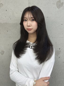 リリアン(ReLien) シースルーバング×透明感グレージュ