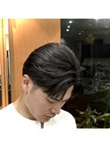 【清潔感×色気】大人男子の“センターパート”スタイル