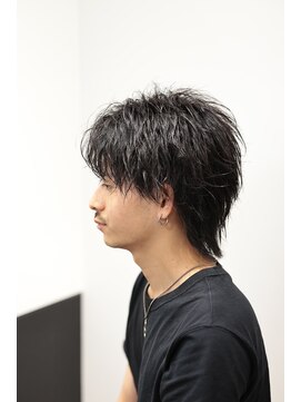 リップス 心斎橋(LIPPS) 縦落ちセンターパートウルフ