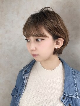 ウィクシー(wixy) ベージュカラーショート