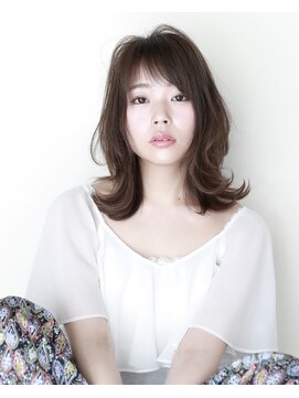 エン バイ ヘアーリーフ 西田辺店(EN by Hair Leafy) 外ハネミディ/くびれミディ/外ハネ/斜めバング/寒色系カラー