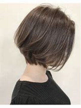 ヴィラックスヘア(ViLax Hair) 長めスッキリショートボブヘア