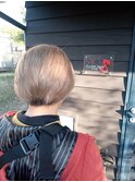 ナチュラルハイトーン丸みストレートタッセルボブ×大人可愛い