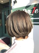 ペル テ サローネ(Per Te SALONE)&nbsp;大人女子ショートボブ