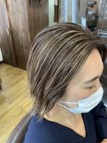 ビューティーショップ ニコ(Beauty shop nicco)&nbsp;ショート　フルハイライト　白髪ぼかし　大人カラー