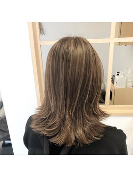 マリーナヘアー(marina hair) 【marina】ベージュのバレイヤージュ