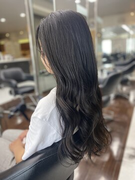 シャンプーボーイエイムス(SHAMPOO BOY aims) 大人やる巻きロング