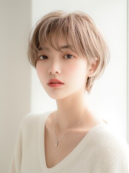 ナチュラル 福岡天神店(Natural)の写真/【美★フォルムカット¥3300】クセさえ活かす小顔カットで魅せるショートstyleが大人気♪