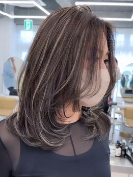 ヘアーサロン アモル(HAIR SALON Amor) ハイライトレイヤーカットダブルカラーイルミナカラー縮毛矯正