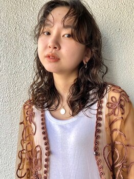コモンルーム(common room)の写真/ぷるんと弾ける新感触パーマ◇一人ひとりの髪質に合う薬剤を使用するから、安心して任せられるのも魅力＊