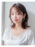 軽さに揺れるレイヤーミディアム