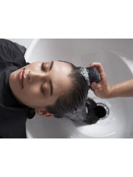 【粕屋町若宮】幹細胞配合の商材Dualvie使用＊頭皮の汚れを除去/血行促進しながら地肌から髪を健康に◎