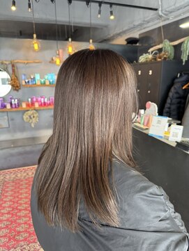 リンダ ルーナ(LINDA Luna) イルミナカラー/透明感カラー/シアーカラー/ロングヘア