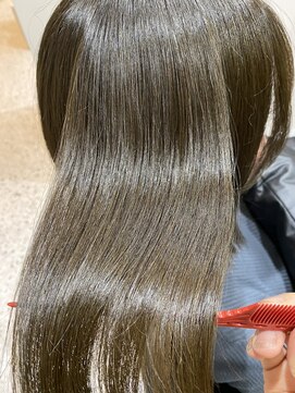 シェール 千葉(cher) オリーブベージュ