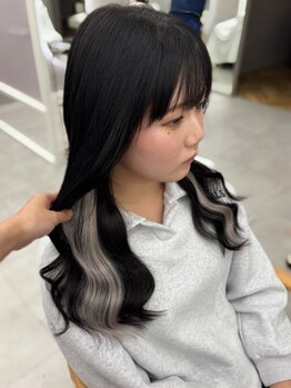 ヘアサークルジープ 千舟町店(hair circle geep)の写真/違和感のない仕上がりにうっとり♪シールエクステだからイヤリングカラー・インナーカラーで遊べる☆