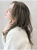 クラゲヘアー/オリーブグレー/小顔/ココアベージュ［自由が丘］