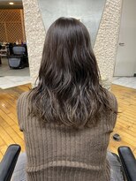 アサクラ シンキタ(ASAKURA SHINKITA)&nbsp;ナチュラルパーマ巻いたような質感