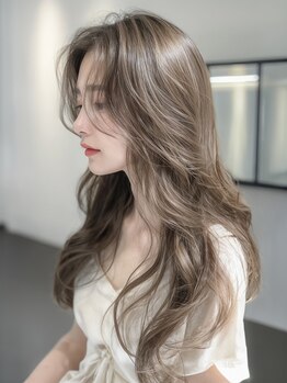 ＜カット\4,070～＞白髪染めでも明るく染まる!しっかりカバーしながら、暗くなりすぎないグレイカラー◎