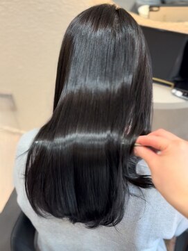 黒髪 縮毛矯正 髪質改善ストレート 艶髪 ロングストレート 20代