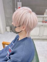 デイズ(days)&nbsp;ホワイトピンクベージュカラー/ウルフカット