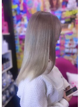 ドール(Doll) グレージュ