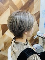 リッカヘアデザイン(lycka hair design)&nbsp;ハイトーン耳掛けショート