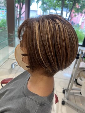 アース コアフュールボーテ 北小金店(EARTH coiffure beaute) 大人のショートボブ×ハイライト
