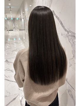 クララ ヒロシマ(CLALA Hiroshima) 透明感カラー/赤みキャンセル/ロングヘア