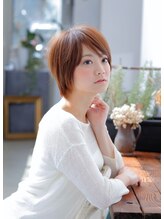 リビング(Living by Buzz) 【Living】大人可愛い小顔ショート