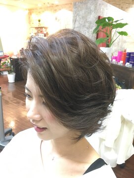 ヘアーピース(Hair Peace) <エレガントボブ>THROWアッシュXモノトーン