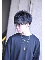 ブレイズ ザ サロン(BLAZE THE SALON)&nbsp;スパイラル風束感!! 王道黒髪マッシュレイヤー【BLAZE 大庭】