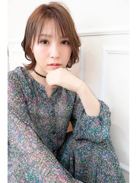 ユートラクト 寝屋川(U-tract) 20代・30代・40代トレンドヘア【ウルフボブ】アッシュベージュ