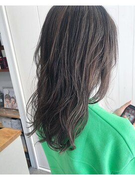 デイ(DAY.) ハイライトカラー　グレージュ　ナチュラルハイライト