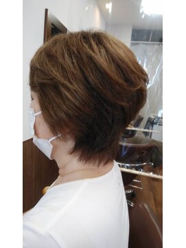 ヘアアンドスパ アイリス hair&spa Iris 【南鳩ヶ谷1分☆30代からの本格サロン】ショートレイヤー
