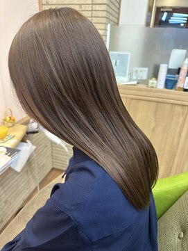 ハナイ ヘアーデザイン(HANAI hair design) クラシックグレイのナチュラルロング