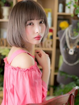 カバーヘア ブリス 戸田公園西口店(COVER HAIR bliss) ハイトーンカラー前下がり透け感ミニボブc5戸田公園10代20代30代